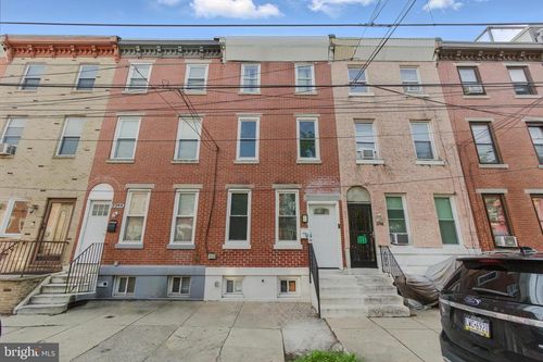 2246 N Hancock St, PHILADELPHIA, PA, 19133-3719 | Card Image
