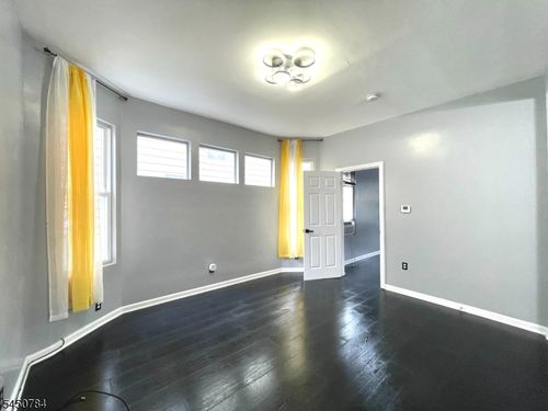 1-59 Ellington St, East Orange, NJ, 07017-5754 | Card Image