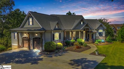 303 Commonwealth Dr, Ninety Six, SC, 29666-8301 | Card Image