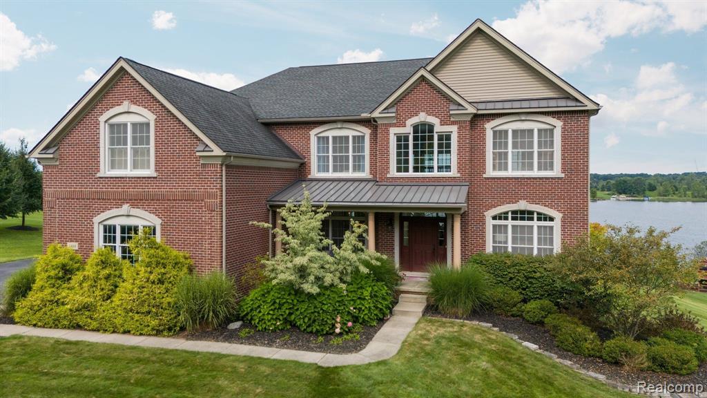 Hunters Lake Dr, Milford, MI 48380 #1