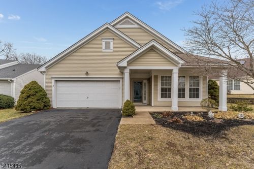 2 Homestead Ct, Belvidere, NJ, 07823-1735 | Card Image