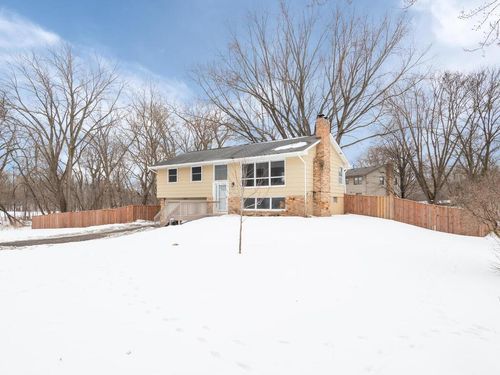 5912 Stoneybrook Dr, Minnetonka, MN, 55345-6435 | Card Image