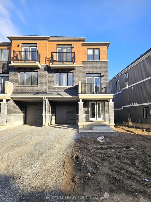 83 Norwich Dr, York, ON, L3P6R4 | Card Image