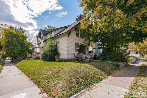 194 7th St, Idaho Falls, ID, 83401-4709 | Card Image