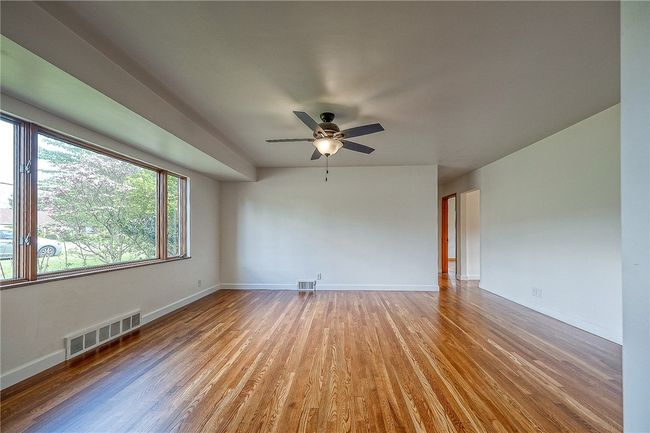 Tons of natural light | Image 4
