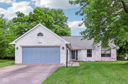 404 Lullaby Blvd, Greenfield, IN, 46140-3134 | Card Image