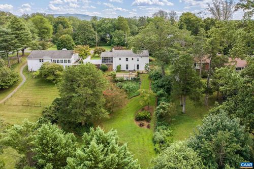 1623 Saint Annes Rd, CHARLOTTESVILLE, VA, 22901-3045 | Card Image