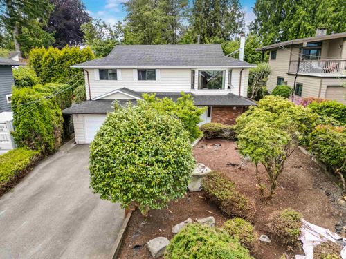 5540 Laurel St, Burnaby, BC, V5G1N2 | Card Image