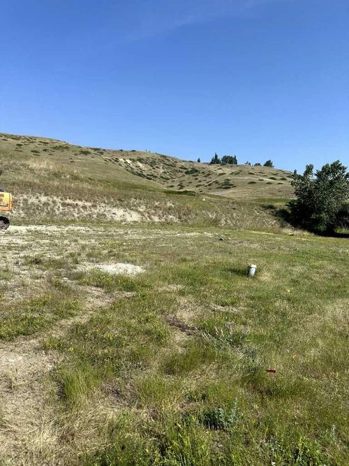 385 Canyon Boulevard W, Lethbridge, AB, T1K6V2 | Card Image