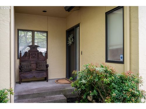 599 Wimbledon Ct, Eugene, OR, 97401-1777 | Card Image
