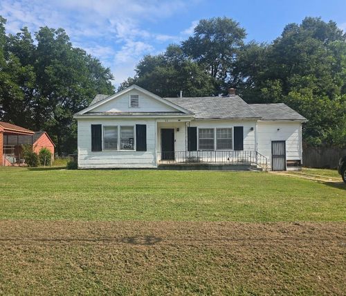 66 E Rollins Rd, Memphis, TN, 38109-2825 | Card Image
