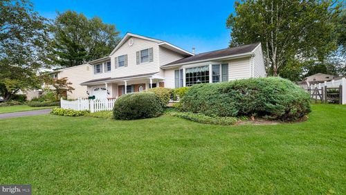 1067 Log College Dr, WARMINSTER, PA, 18974-1826 | Card Image