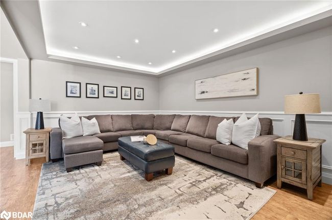 18 Mckibbon Ave, House other with 4 bedrooms, 3 bathrooms and 17 parking in Amaranth ON | Image 23