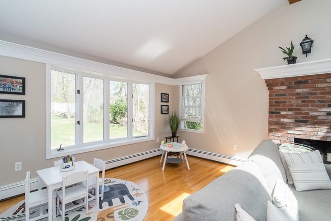 A - 372 Village St, House other with 4 bedrooms, 4 bathrooms and 8 parking in Medway MA | Image 12