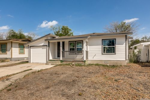 2371 Burnet St, San Antonio, TX, 78202-2606 | Card Image