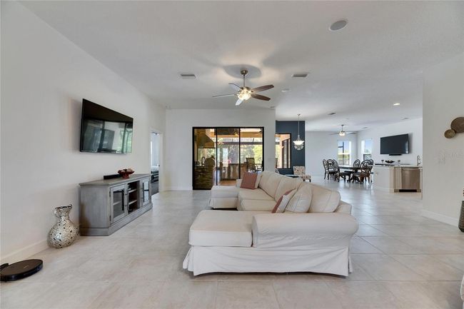 Open Floor plan | Image 12