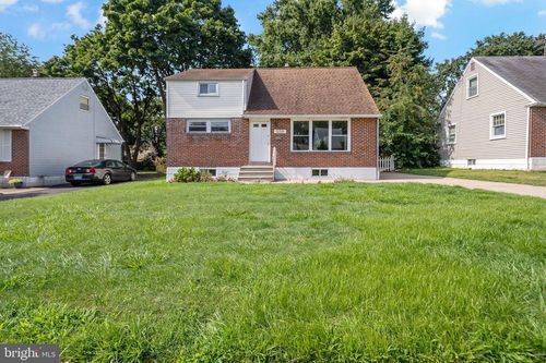 508 Burgess St, PHILADELPHIA, PA, 19116-2802 | Card Image