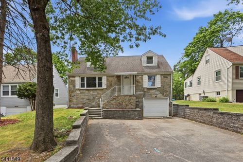 20 Sunnyside Rd, West Orange, NJ, 07052-2032 | Card Image