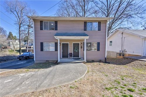 955 Tilden St Nw, atlanta, GA, 30318-5219 | Card Image