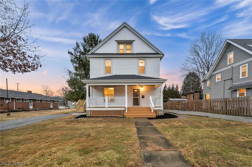 245 Arlington Blvd, Newton Falls, OH, 44444-1763 | Card Image