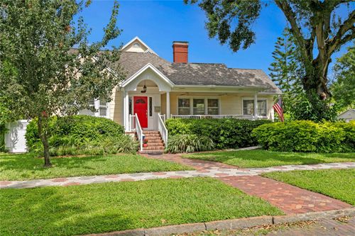 255 18th Ave Ne, ST PETERSBURG, FL, 33704-3504 | Card Image