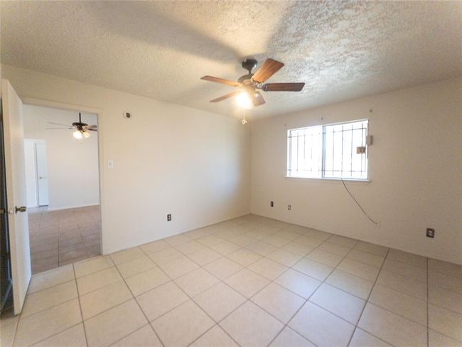 2907 Helmsley Dr, House other with 4 bedrooms, 2 bathrooms and null parking in Pearland TX | Image 15