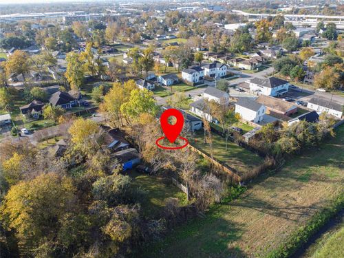 4023 King St, Houston, TX, 77026-1539 | Card Image