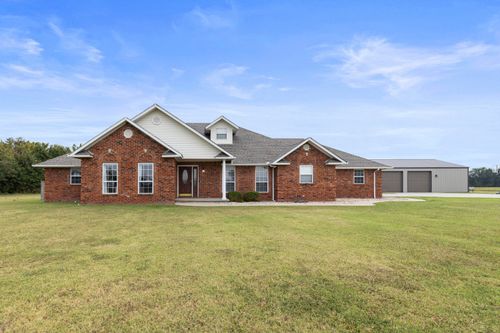 201 S Canary Lane, Commerce, OK, 74339 | Card Image