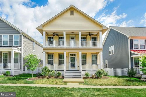42984 Nashua St, ASHBURN, VA, 20147-7452 | Card Image