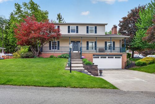 418 Woodcock Dr, Cranberry Twp, PA, 16066-7431 | Card Image