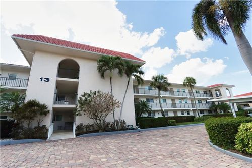 apt-209-13 High Point Cir N, NAPLES, FL, 34103-8318 | Card Image