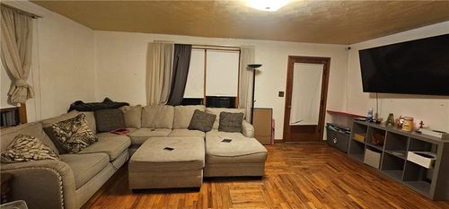 1839 Poplar St, Lexington, MO, 64067-1743 | Card Image