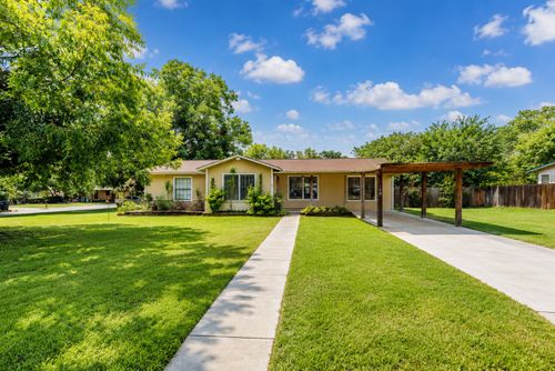 140 Hillcrest Drive, Luling, TX, 78648 | Card Image