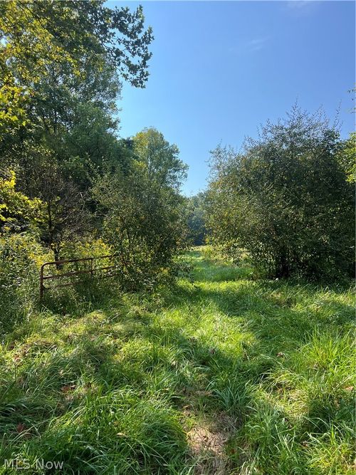 0 Farm View Dr, Parkersburg, WV, 26101 | Card Image