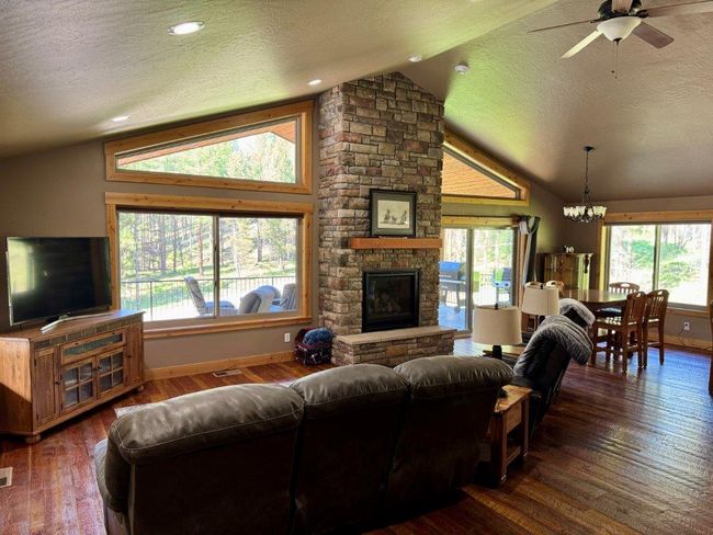 337 Pyramid Loop, House other with 3 bedrooms, 3 bathrooms and null parking in Seeley Lake MT | Image 5