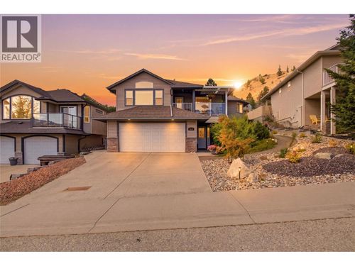 1373 Copperhead Dr, Kamloops, BC, V2E2T4 | Card Image