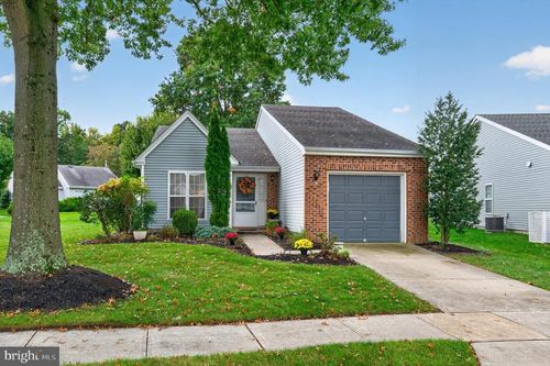 3 Buttonbush Ct, MOUNT LAUREL, NJ, 08054-4951 | Card Image