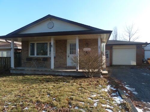 4054 Brookdale Dr, Niagara Falls, ON, L2H2B3 | Card Image