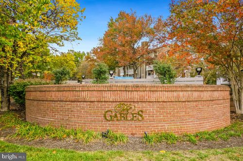 apt-200-5705 Chapman Mill Dr, ROCKVILLE, MD, 20852-5538 | Card Image