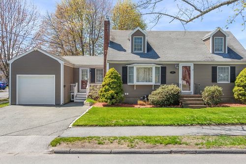 30 Walter Rd, Danvers, MA, 01923-3555 | Card Image