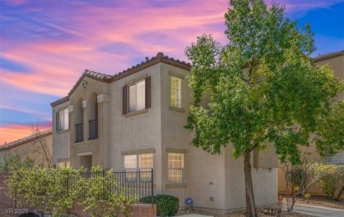 10557 Shiny Skies Dr, Las Vegas, NV, 89129-4605 | Card Image