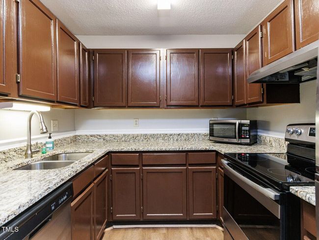 014-1280x960-kitchen | Image 14