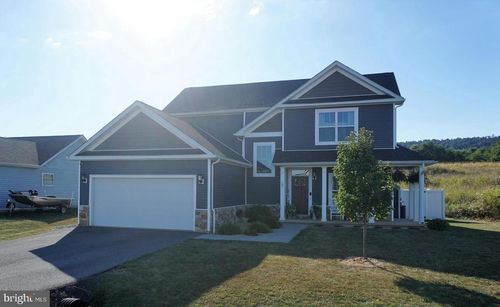 107 Twickenham Dr, MARTINSBURG, WV, 25403-0307 | Card Image