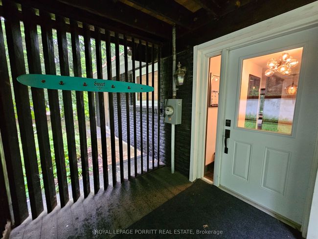 1015 Bayview Point Rd, House other with 5 bedrooms, 2 bathrooms and 7 parking in Dwight ON | Image 4
