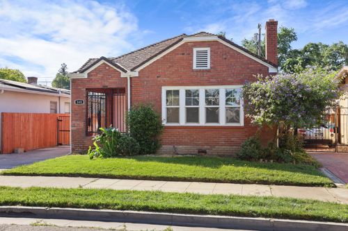 140 E Sonoma Ave, Stockton, CA, 95204-3437 | Card Image