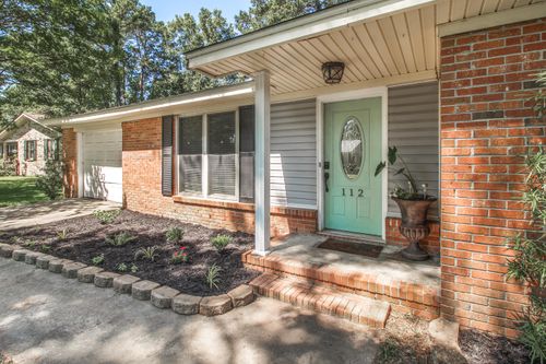 112 Bristow Dr, Summerville, SC, 29483-2529 | Card Image
