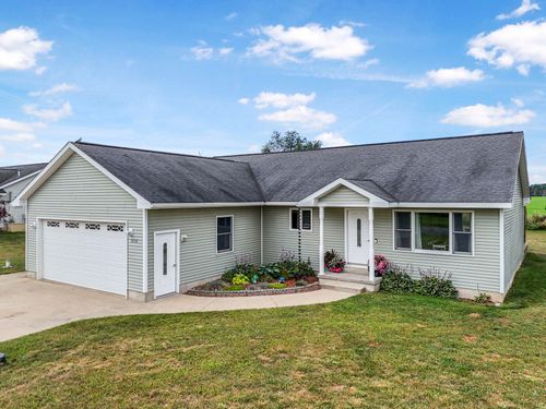 5232 S North Country Dr, Lake City, MI, 49651-9600 | Card Image