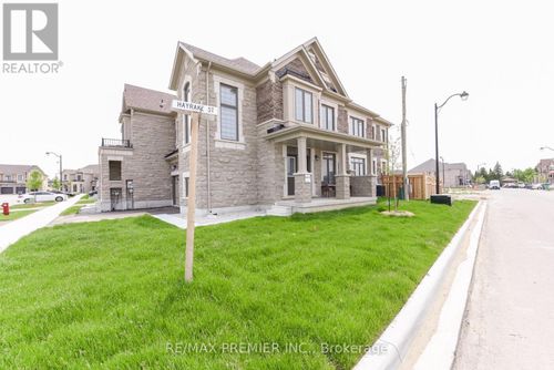 215 Hayrake St, Brampton, ON, L6Z0K2 | Card Image