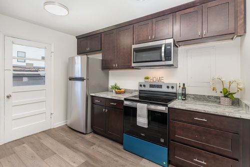 b-1911 Herman St, Nashville, TN, 37208-3434 | Card Image