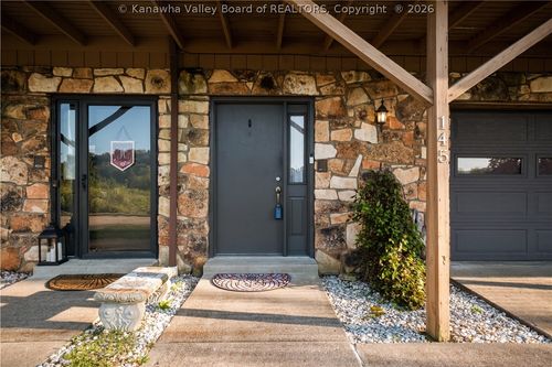 2-145 Elizabeth St, Poca, WV, 25159-7526 | Card Image